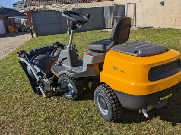 NIEUW Stiga Park Park 300 LC frontmaaier zitmaaier knik HST Mulch INCLUSIEF MAAIDEK 85 CM MQ - Afbeelding 6